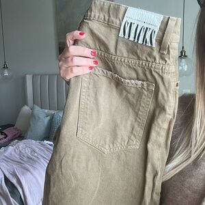 Snacks By Mother Denim Size 33